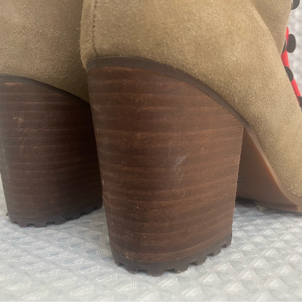 RENVY Hiking Boot Taupe Suede Nordic Style Timberlandish Women Sz 7M #594 - Picture 8 of 14